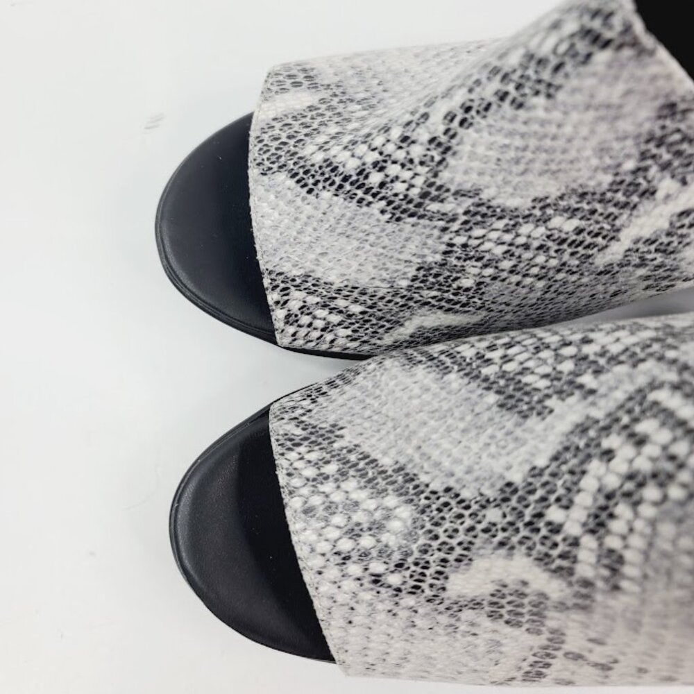 Tahari Women's Black Gray Mylana Snake‎ Skin Wedge Slide Sandal Size 8 - Picture 3 of 7